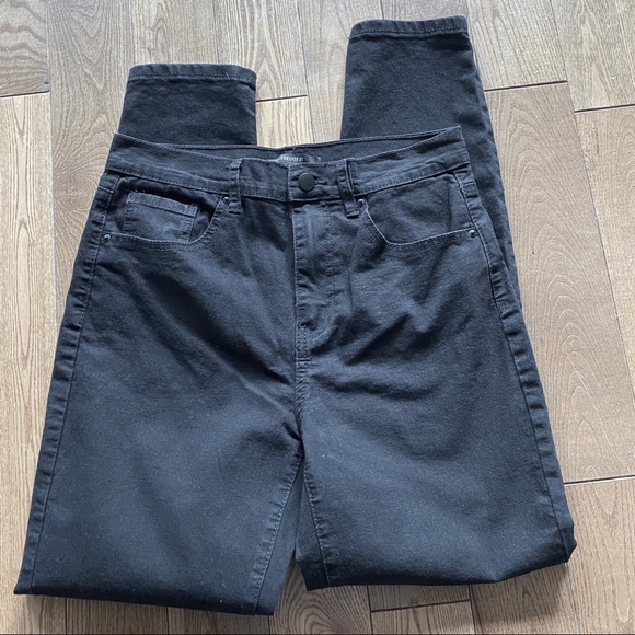 Forever 21 black skinny jeans - Picture 2 of 4